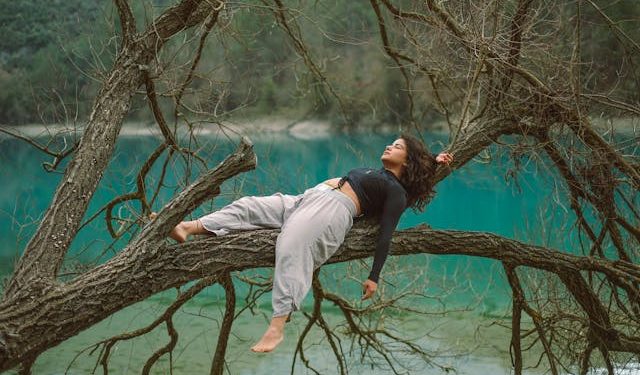 Relaxing-forest-bathing-experience-in-nature